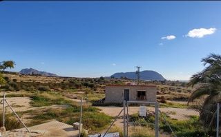 Chalet en venta en Rebolledo en Alicante