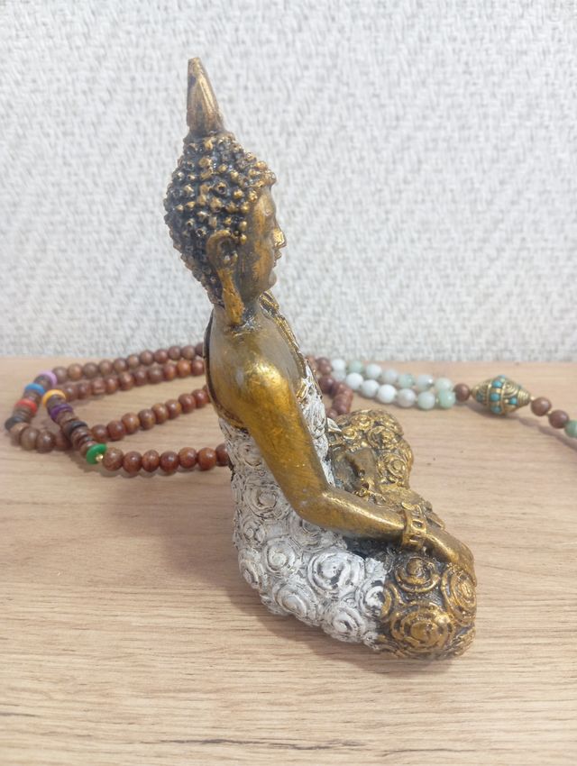 Buda Tailandés  Mudra Dorado y Blanco 14cm