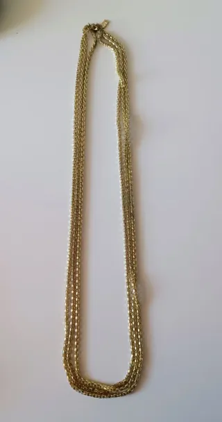 Conjunto de 10 Collares de Stradivarius