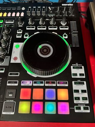 Controlador DJ Roland DJ 808
