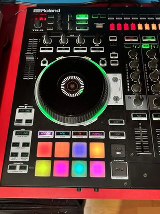 Controlador DJ Roland DJ 808