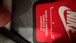 Conjunto deportivo Nike gris y negro