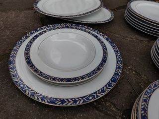 Set Piatti Thun Porcellana Blu e Bianco