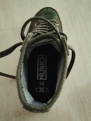 Zapatillas Munich Verdes y Doradas