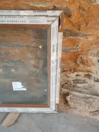 Ventana PVC oscilobatiente Salamander