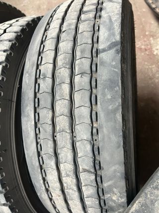 6 cubiertas Michelin 4 tracción 2 dirección