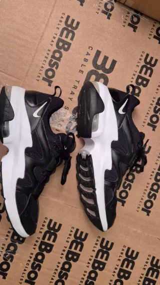 Nike Air Max Graviton Negro Blanco