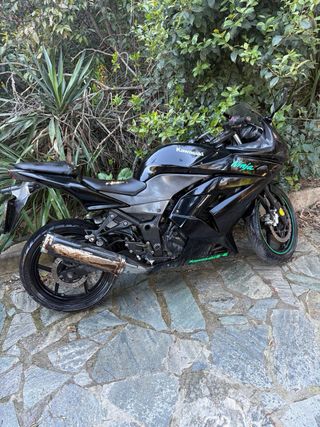 Kawasaki Ninja 250R 2010 Negra