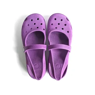 Sandalias moradas "Crocs".