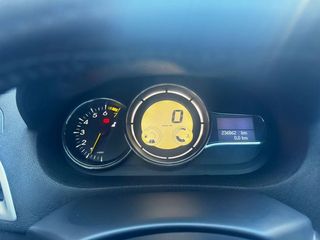 Renault Megane AUTHENTIQUE 1.4 16V