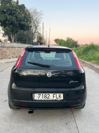 FIAT PUNTO 2008 1.9 130CV 6 MARCHAS PEGATINA B !!