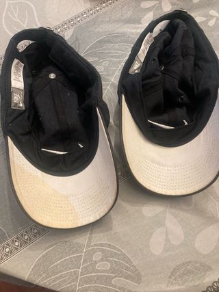 2 Gorras Nike Negras