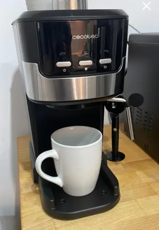 Cafetera Espresso Cecotec Nueva