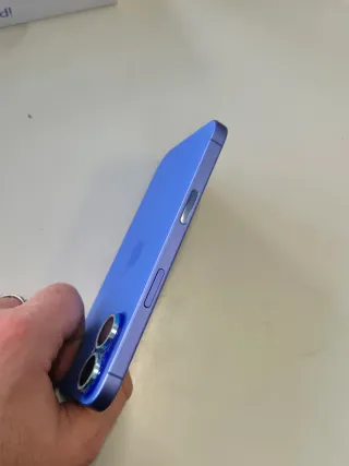 iPhone 16 Blu Nuovo