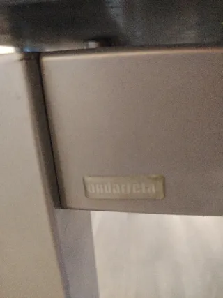 Mesa extensible Ondarreta cristal negro y metal