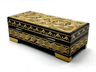 Precioso cofre antiguo madera made in USSR