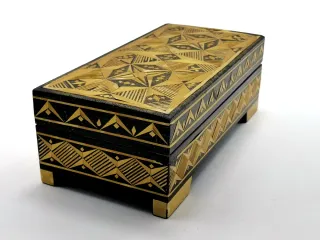 Precioso cofre antiguo madera made in USSR