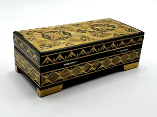 Precioso cofre antiguo madera made in USSR