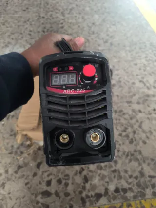 Soldador Inverter ARC-300