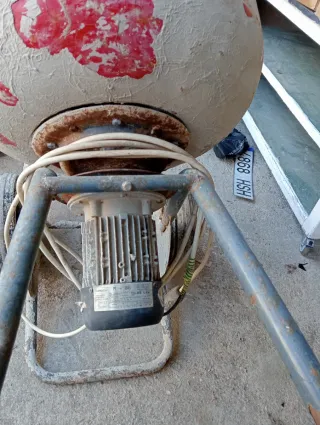 Hormigonera Megonira