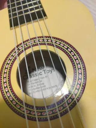 New Classic Toys Guitarra de juguete