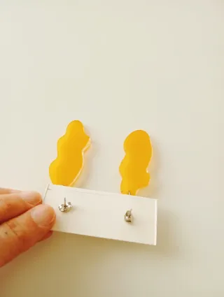 Pendientes resina amarillos y verdes