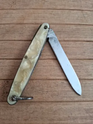 Navaja antigua de colección PIRELLI - Hoja grabada