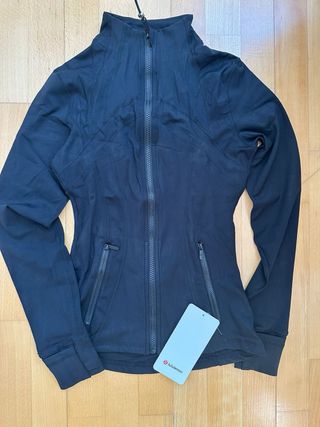 Conjunto Lululemon Negro Chaqueta y Leggings