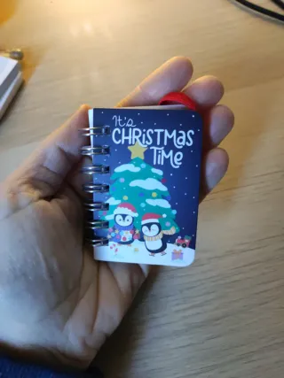 Blocco note natalizio con pinguini