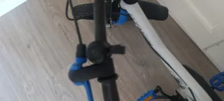 Bicicleta infantil B'Twin blanca y azul