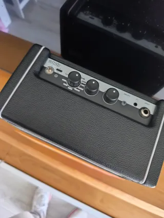 Mooer sd10i amplificador