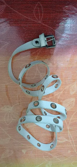 Cintura donna con occhielli