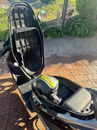 Kymco Agility City 125 Negra