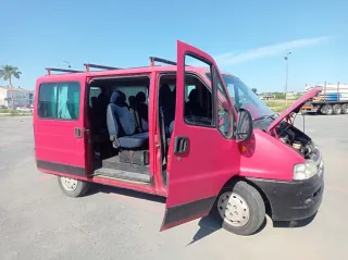 Furgoneta Fiat Ducato Roja