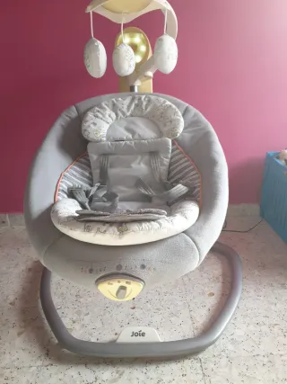 Columpio bebé Joie gris