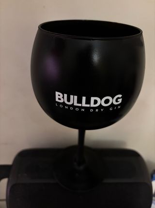 Bicchiere Bulldog London Dry Gin Nero