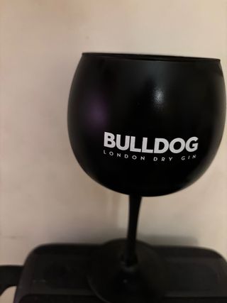 Bicchiere Bulldog London Dry Gin Nero