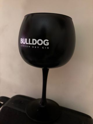 Bicchiere Bulldog London Dry Gin Nero
