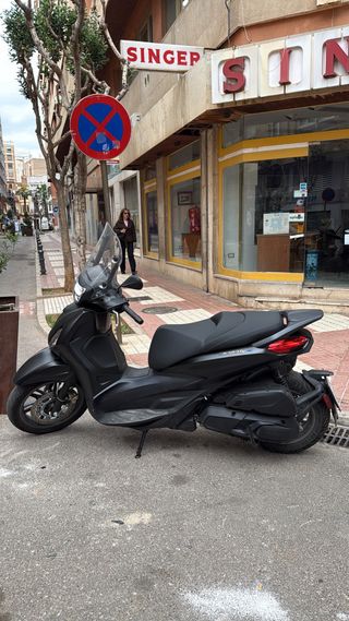 Piaggio Beverly S 400 hpe Negra con solo 400 km