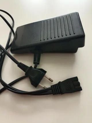 Pedal para máquina de coser