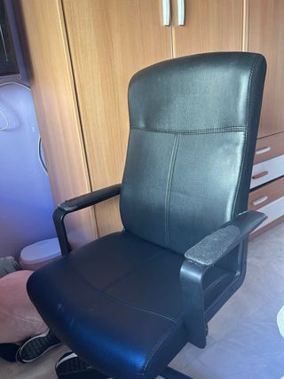 Silla de escritorio negra