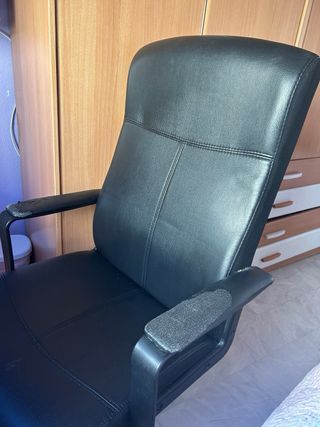 Silla de escritorio negra