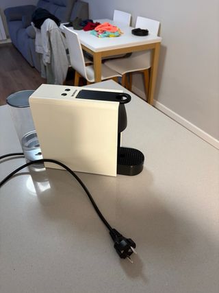 Cafetera Nespresso Krups Mini Blanca