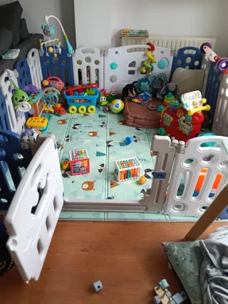 Parque infantil para bebés y niños