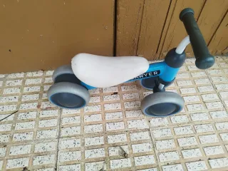 Bicicleta de equilibrio Sawyer + patines