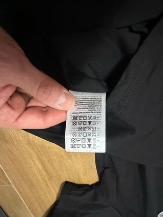 T-shirt Moncler nera con logo