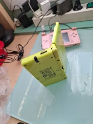 Nintendo DS Lite Rosa y Verde