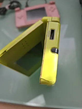 Nintendo DS Lite Rosa y Verde