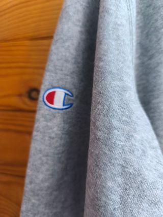 Sudadera Champion Color Gris Talla XL.