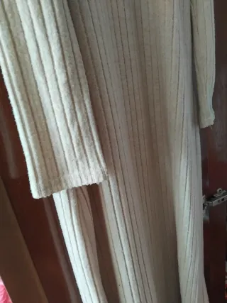 Vestido Jersey de punto beige.